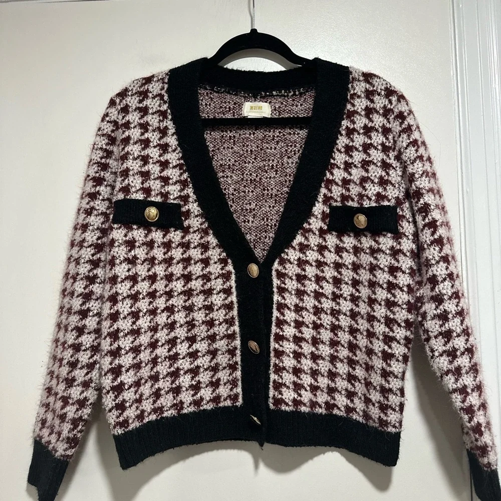 Maeve Sz: M Anthropologie sweater Maroon White Houndstooth Vneck Cardigan.
